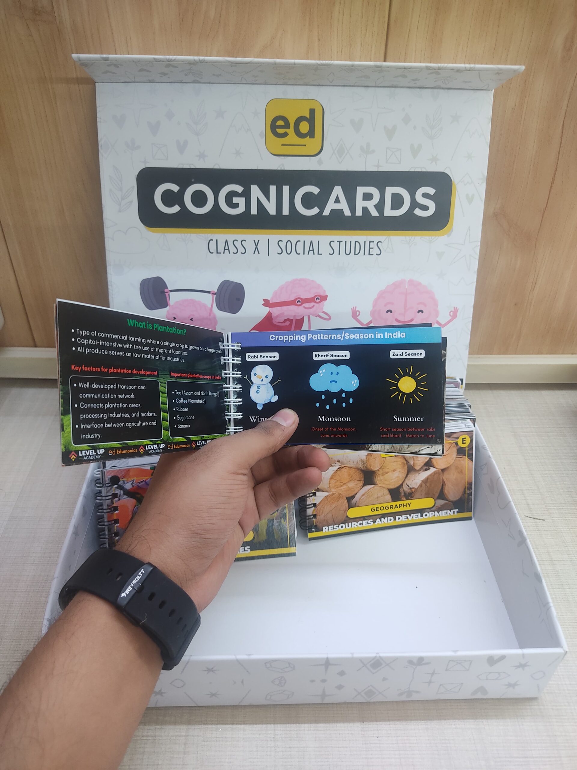 MicroLearning through CogniCards